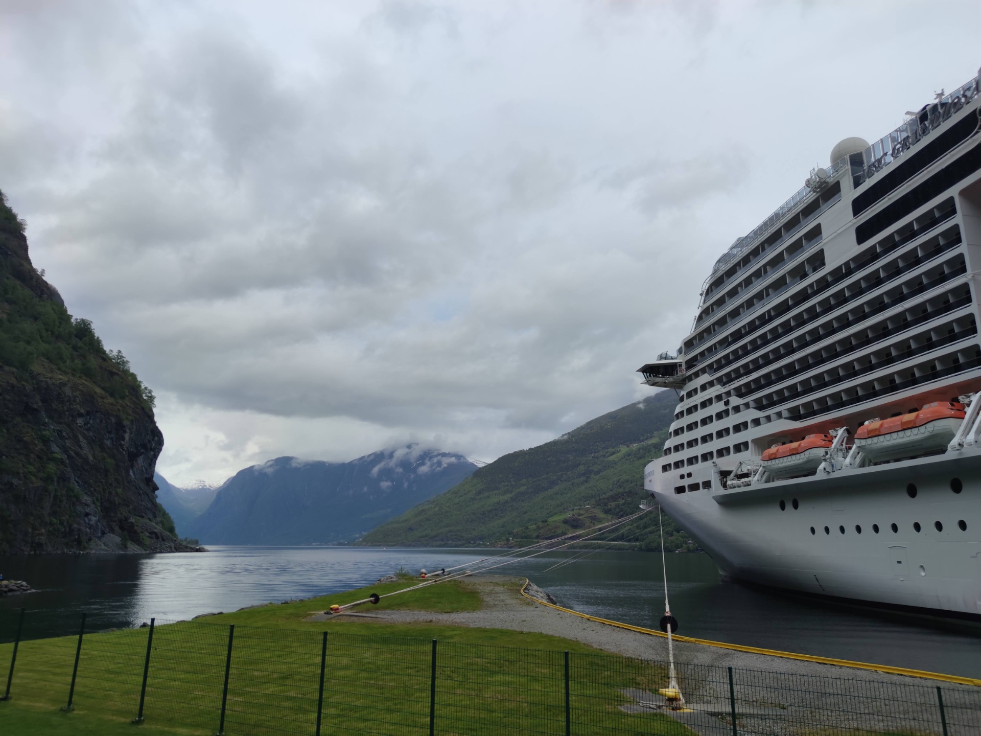 Flam, Hafen