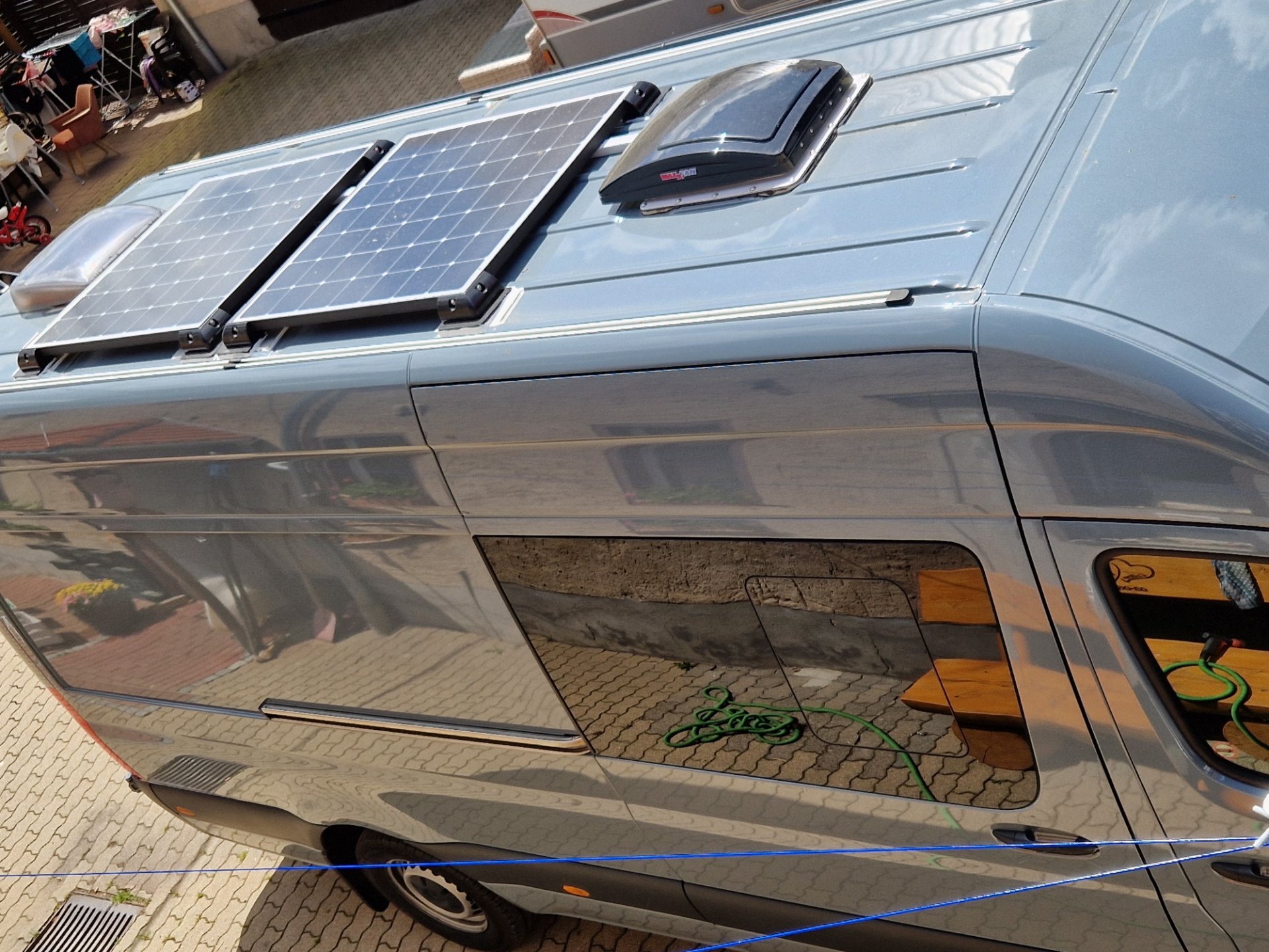 380W Solar + Maxxfan + Dachfenster