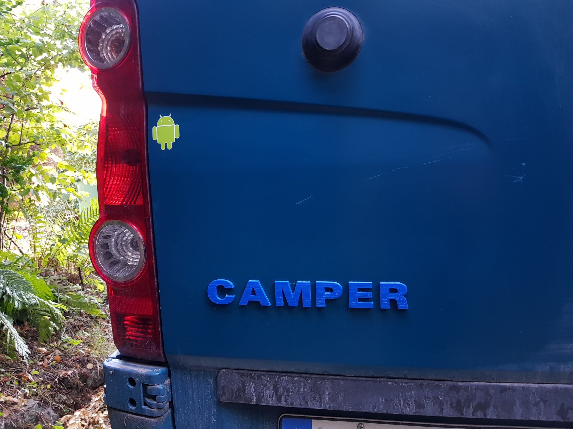 008_camper.jpg